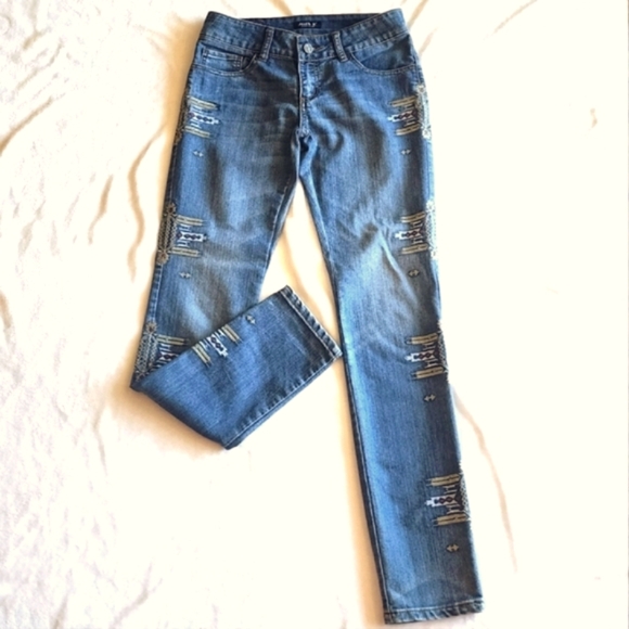 Allen B Jeans by Allen Schwartz Aztec Southwest Embroidered - Picture 1 of 8